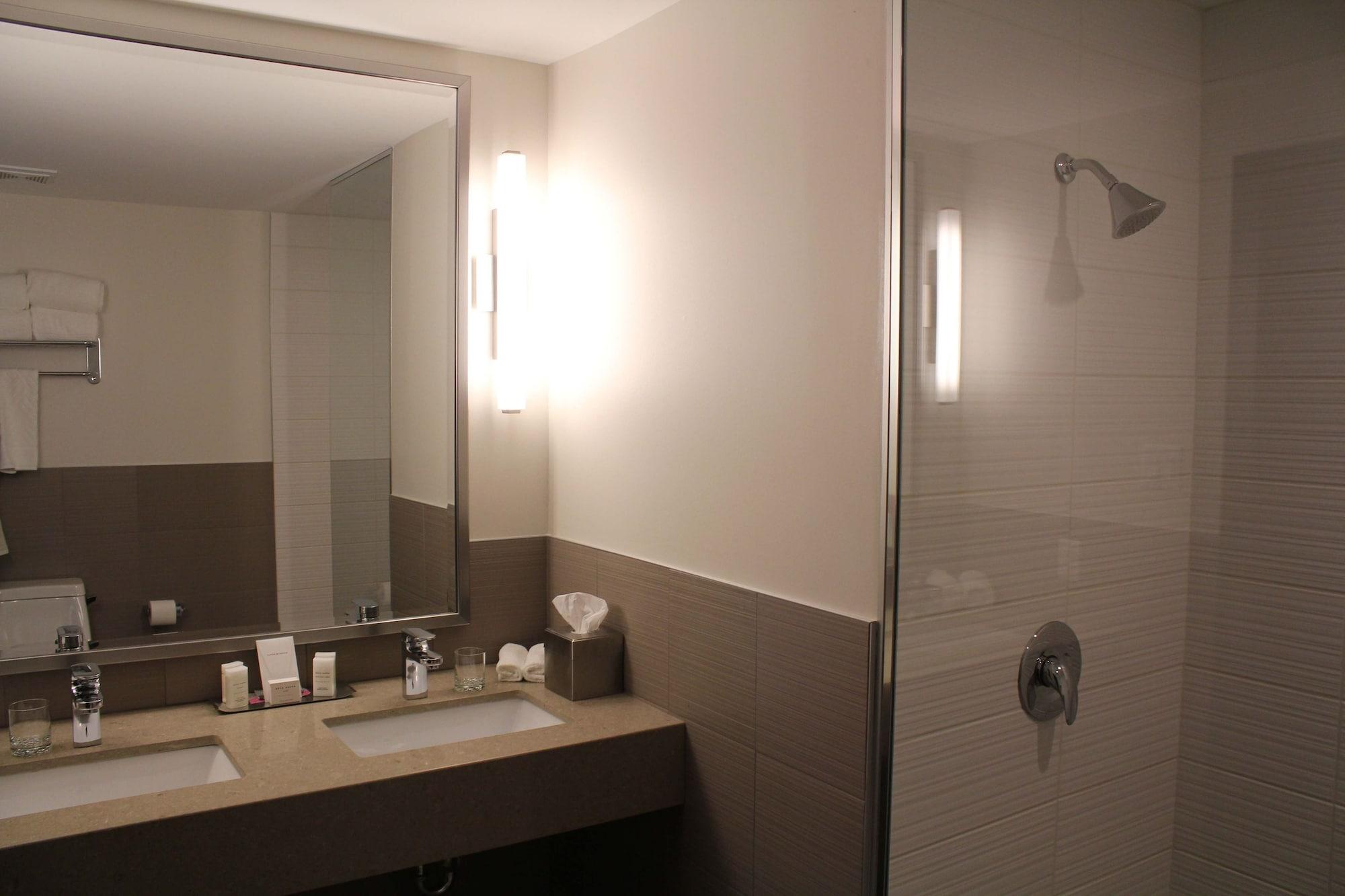 Les Suites Victoria, Ascend Hotel Collection Gatineau Ngoại thất bức ảnh