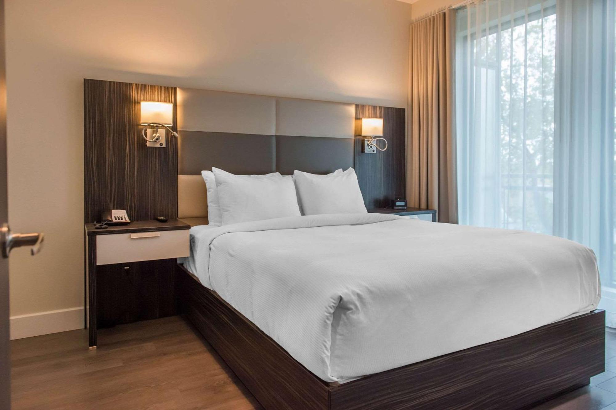 Les Suites Victoria, Ascend Hotel Collection Gatineau Ngoại thất bức ảnh