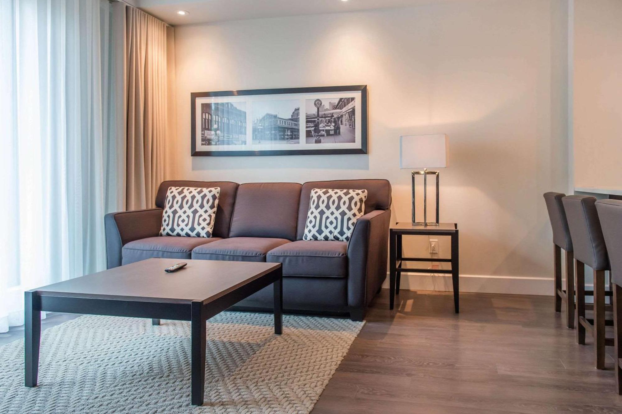 Les Suites Victoria, Ascend Hotel Collection Gatineau Ngoại thất bức ảnh