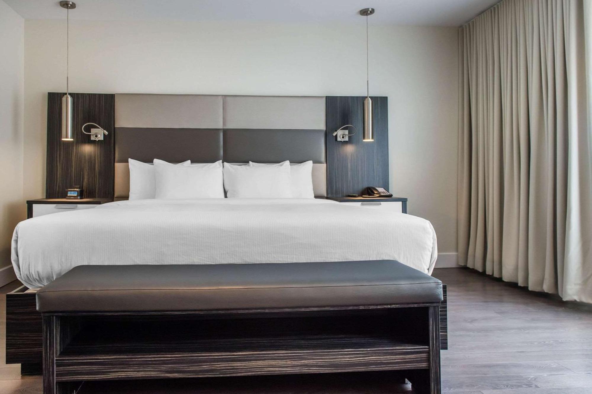 Les Suites Victoria, Ascend Hotel Collection Gatineau Ngoại thất bức ảnh